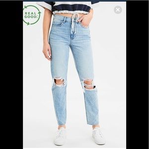 AE Mom Jean